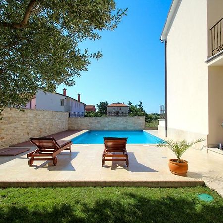 Апартаменты Casa Rafael 1 Новиград Экстерьер фото