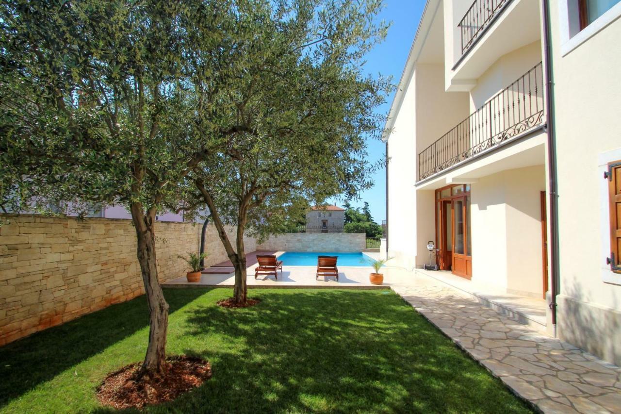 Апартаменты Casa Rafael 1 Новиград Экстерьер фото